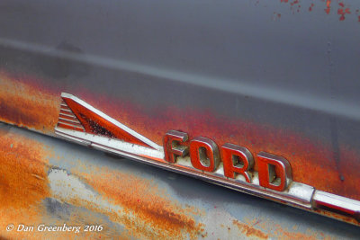 Glowing Ford Pickup Insignia
