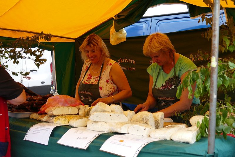Zalu tirgus (Grass market)
