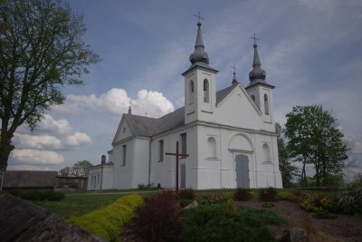 Kaunata Catholic church