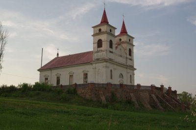 Berzi (Beerzhi) Catholic church