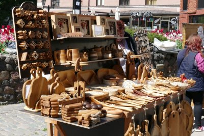 Handicrafts market in Valnu iela