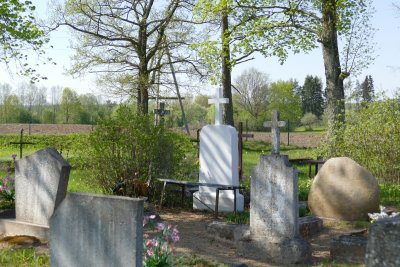 Gornijasi repository and cemetery