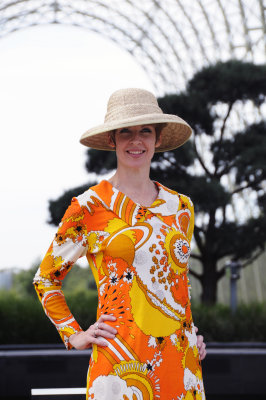 Model - Heidi orange.JPG