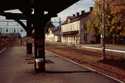 Tillberga railway stn 1990 and 2013