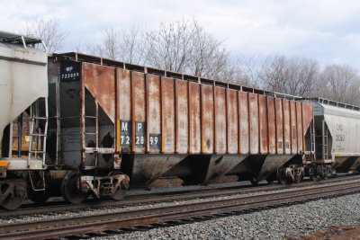 MP Covered Hopper