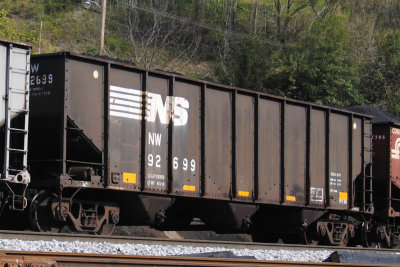 92699
