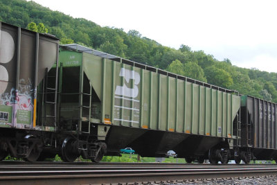 467758