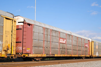 908939
