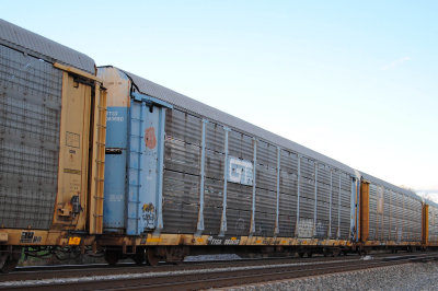 983650