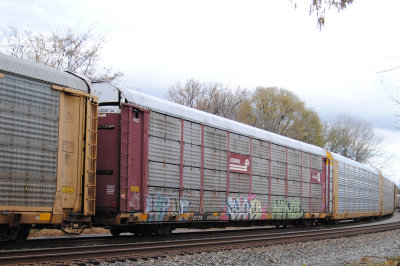 905888