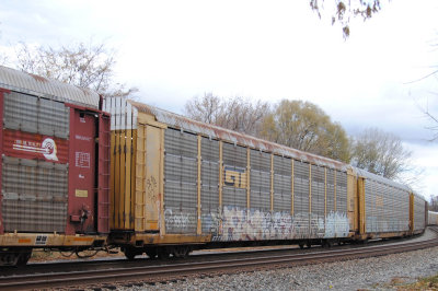 908429