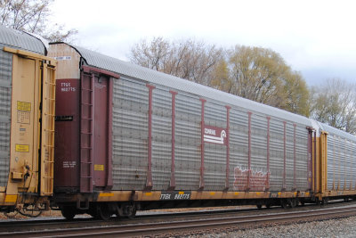 982775