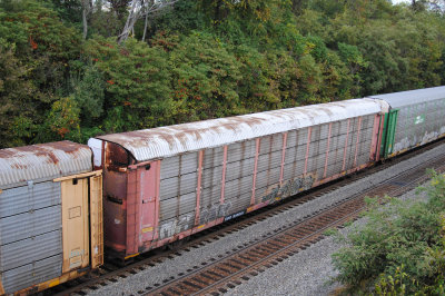 518001