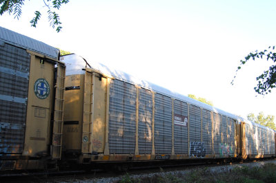 905740