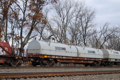 627105