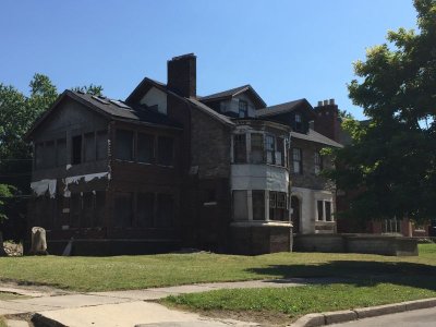 129 Lawrence - alternate view