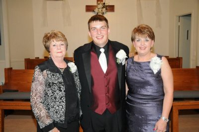 Mary Reeves, Jody and Melisa Harris