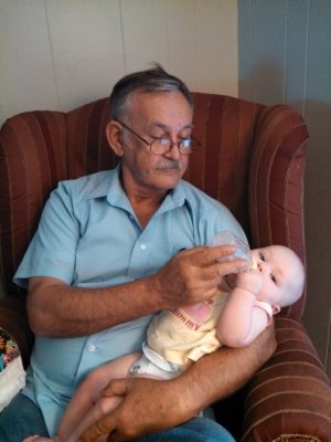 paw paw feeding Alex