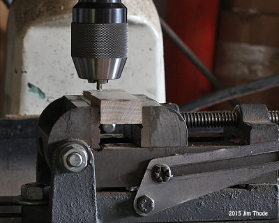 Spring back test, Sample is clamped in vise, Vise is fastened to table