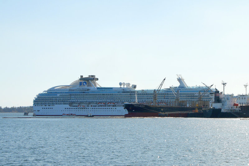 Coral Princess visits Nanaimo 
