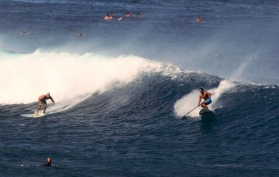 Surfers at Ho'okipa Beach 