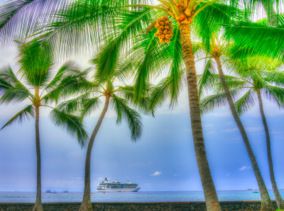 Cruise ship in Kailua Kona Bay, Big Island, Hawaii