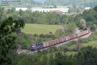 EMD demo units lead a westbound at Plecker Hill_edited-1.jpg
