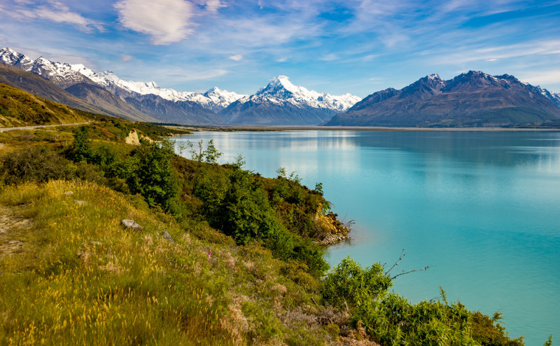 On the road to Mt Cook, Lake Pukaki on the right