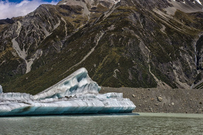Small Iceburg on Lake Tasman