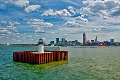 CLEVELAND HARBOR SMALL LIGHTHOUSE_9312.jpg