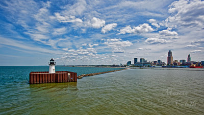 CLEVELAND HARBOR SMALL LIGHTHOUSE_9313.jpg