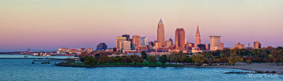 CLEVELAND SKYLINE 5 IMAGE PANORAMA.jpg