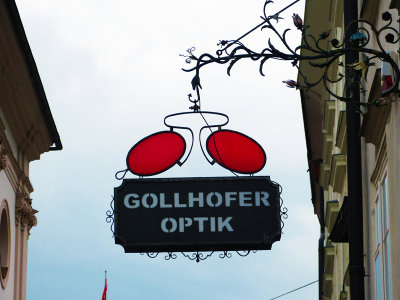 Munich- old optometrist sign