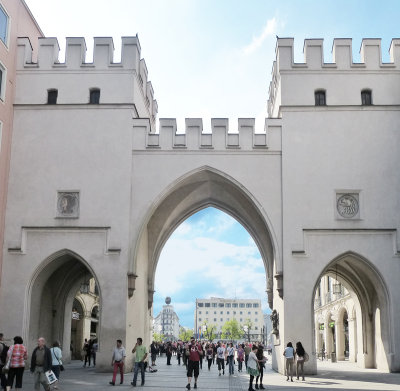 Munich-Marienplatz Old City Center Gate
