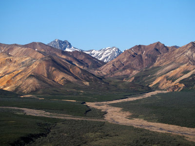 P6204870 - Scenic View from the Wonder Lake Shuttle.jpg