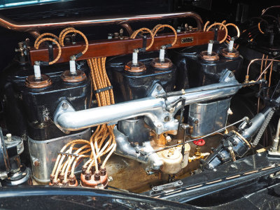 P6159166 - 1919 Locomobile Model 48 Engine.jpg