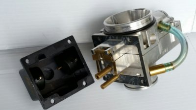 Smart carb with float bowl and floats- Venting tubes (left&right) go from upper scoop directly to float chamber
