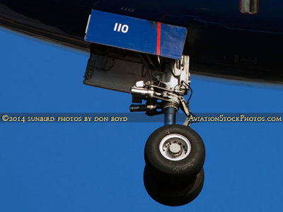 2014 - closeup of British Airways B777-236/ER G-VIIO on short final approach aviation airline aircraft stock photo #4025C