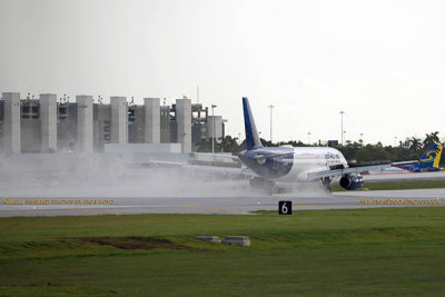 2014 - first flight rolling out on FLL's new runway 10-right (JetBlue A320-232 N709JB)