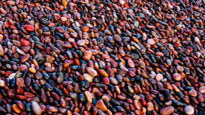 1668. Pebble wallpaper