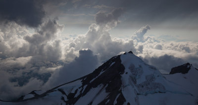 Glacier Peak's Summit, Looking West  (GlacierPk_081013-142-2.jpg)