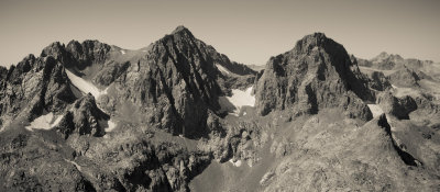 Mount Ritter (Center) & Banner Peak (R) From The East <br>(IMG_2958-1.jpg)