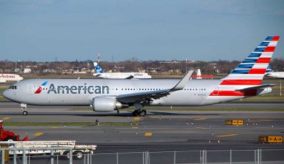 AA 767-300 in the airlines' new livery taxi at JFK