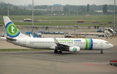 Transavia B-737-800 approaching its gate