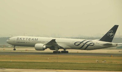 Aeroflot's B-777-300ER in Skyteam livery taking off from PEK