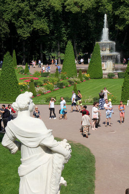 Peterhof garden 1