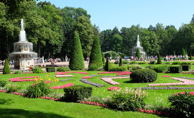 Peterhof garden 3