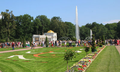 Peterhof garden 5