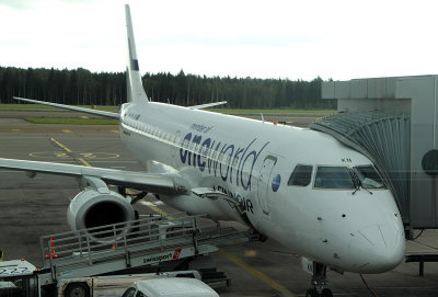 Finnair E-190 in oneWorld livery