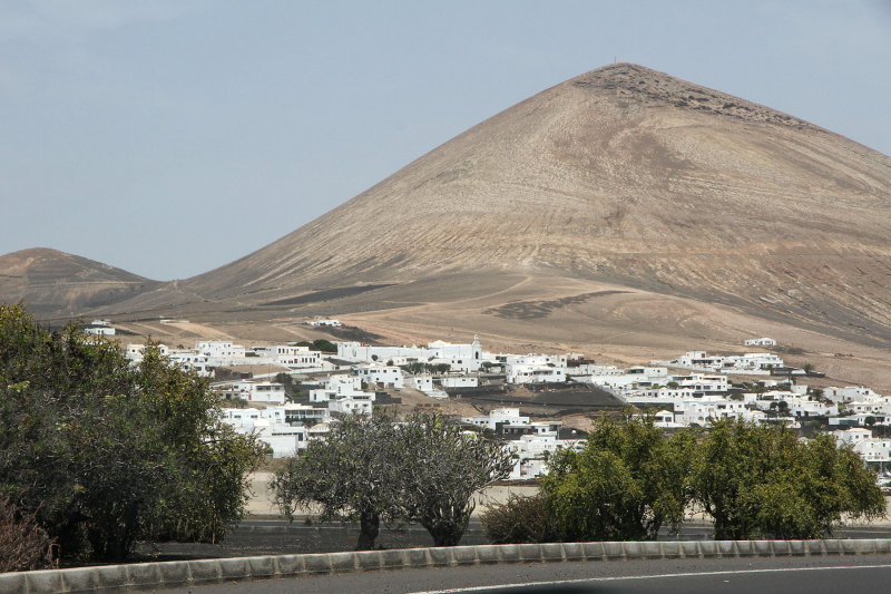 Woke up on Lanzarote, eastern most island of Canaries - all is black, brown and white!